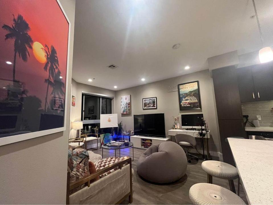 Appartement Luxury West Hollywood Gem With Pool & Hot Tub + Gym
